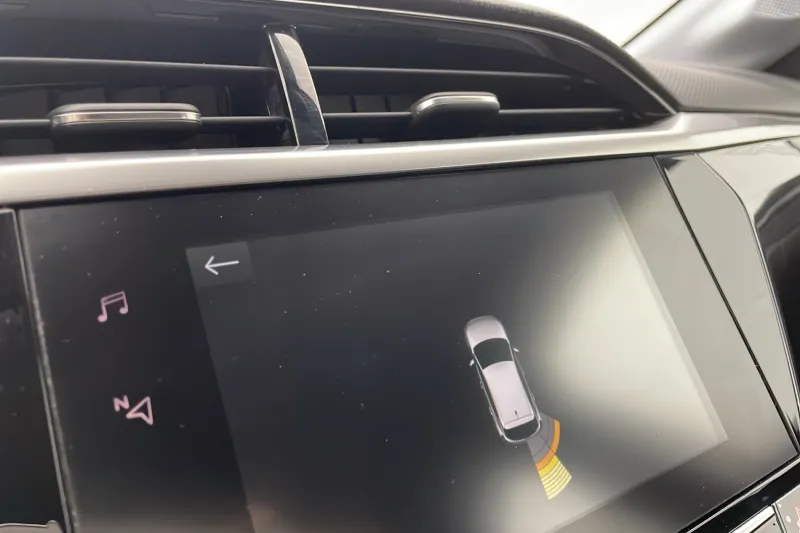 Image secondaire du véhicule 44