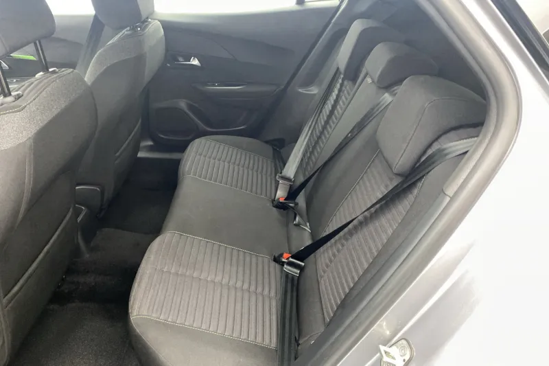 Image secondaire du véhicule 8