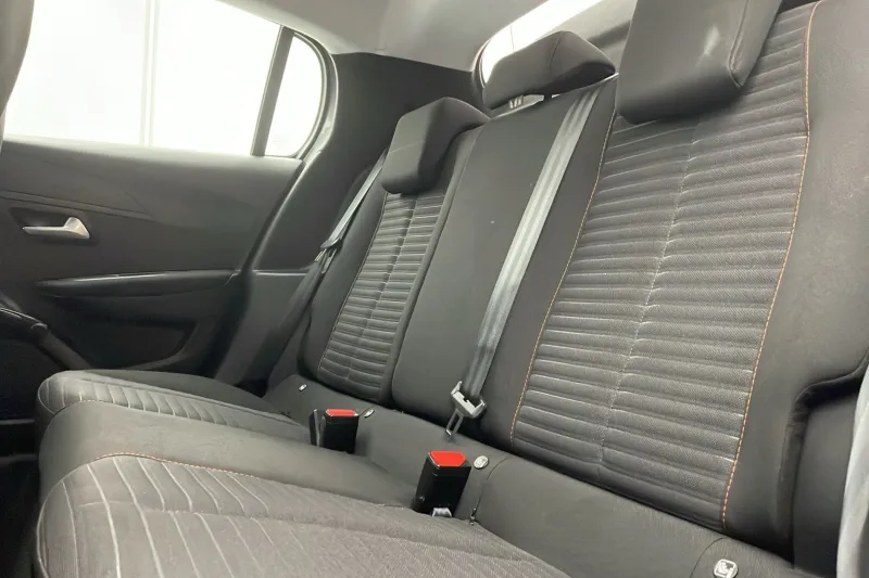 Image secondaire du véhicule 10