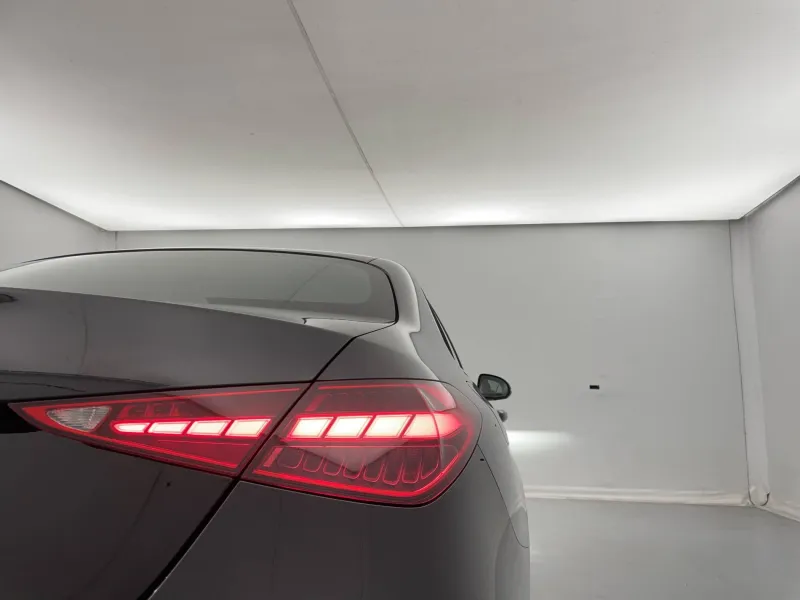 Image secondaire du véhicule 32