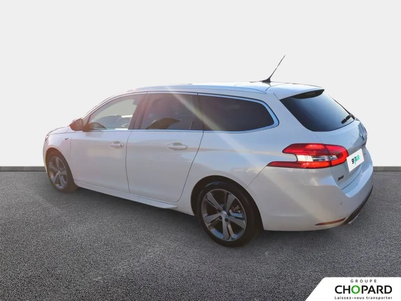 Image secondaire du véhicule 8