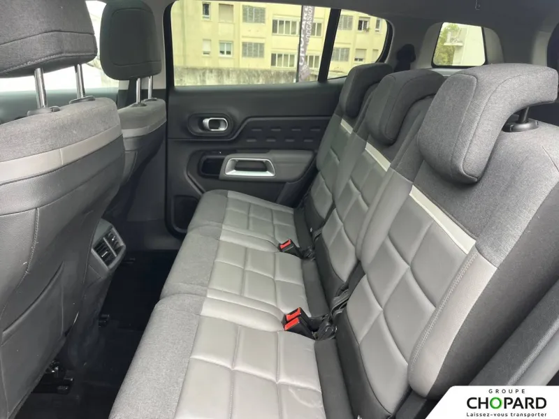 Image secondaire du véhicule 11