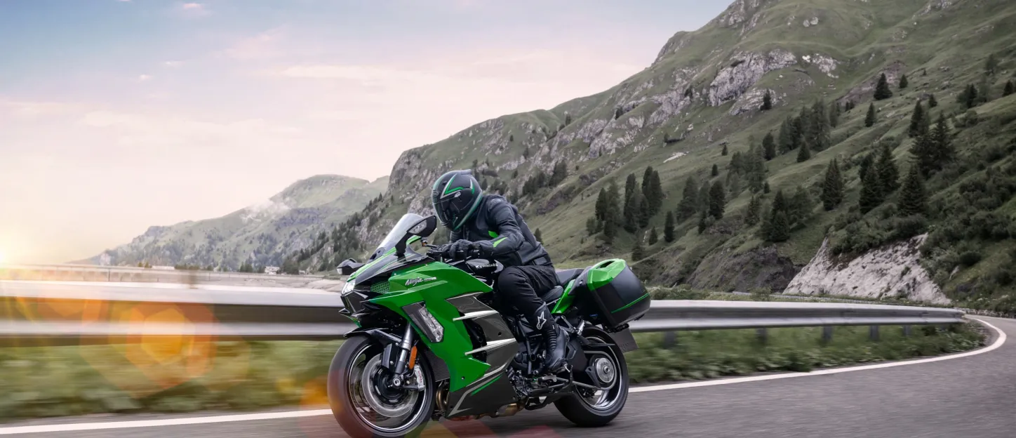 Kawasaki Ninja H2 SX : Route montagne