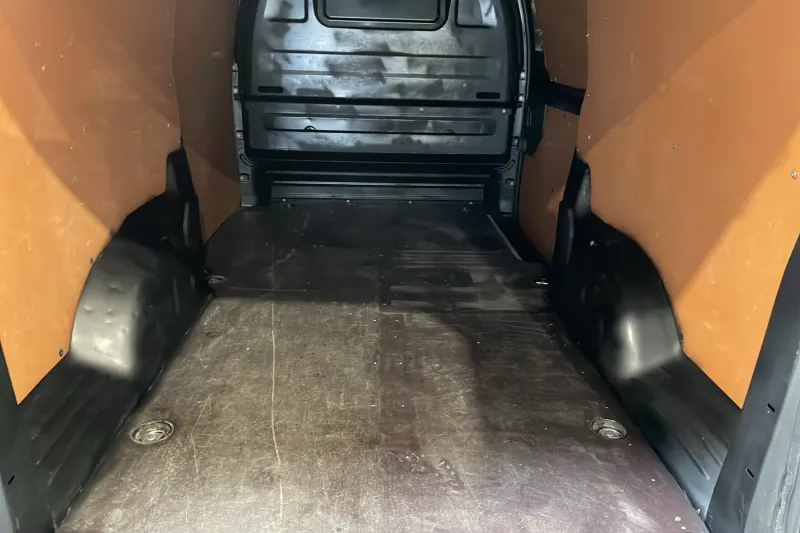 Image secondaire du véhicule 42