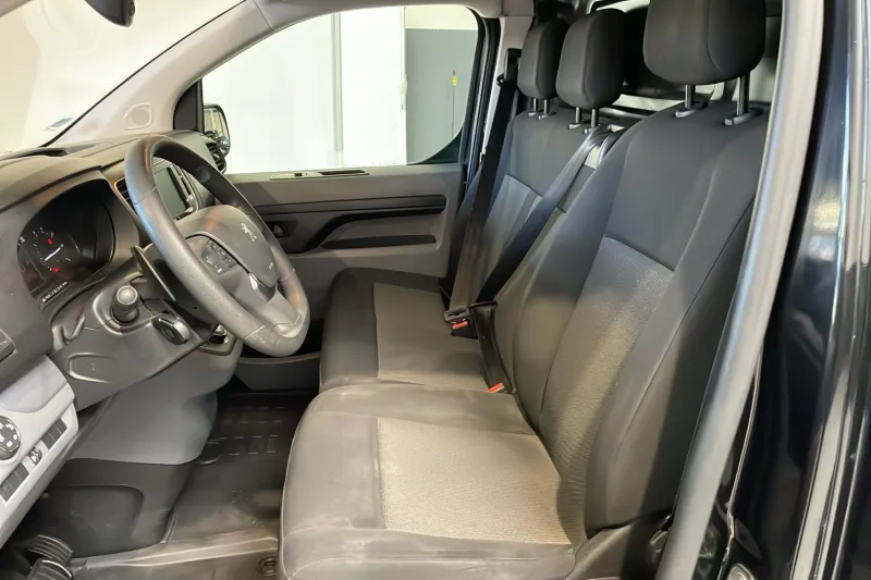 Image secondaire du véhicule 44