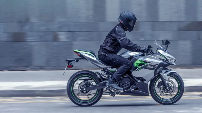Kawasaki Ninja e-1 : Profil