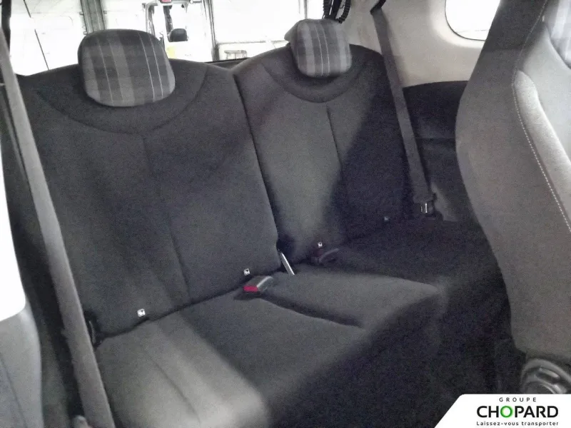 Image secondaire du véhicule 21