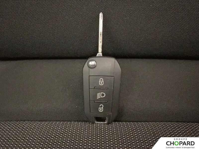 Image secondaire du véhicule 22