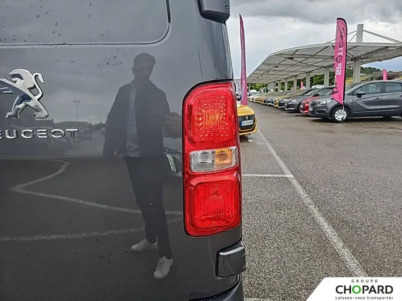 Image secondaire du véhicule 24