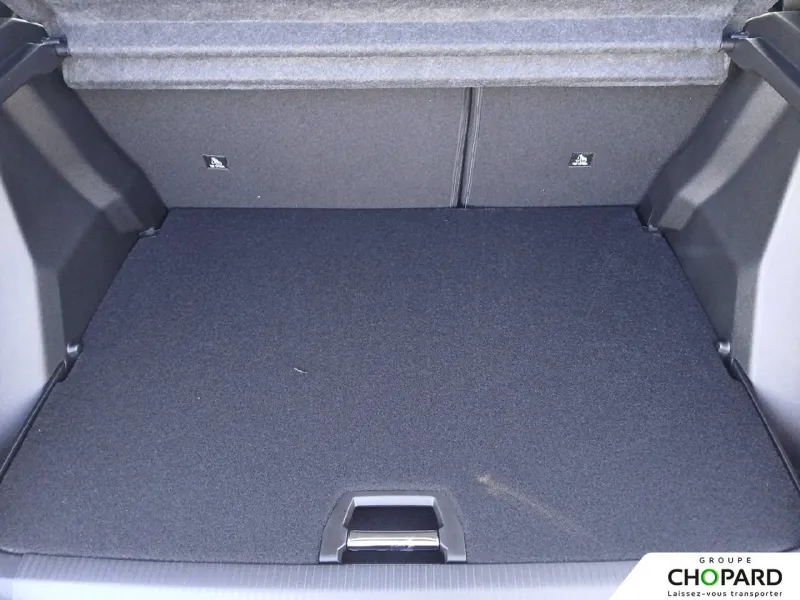 Image secondaire du véhicule 9