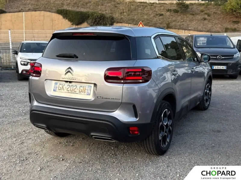 Image secondaire du véhicule 9