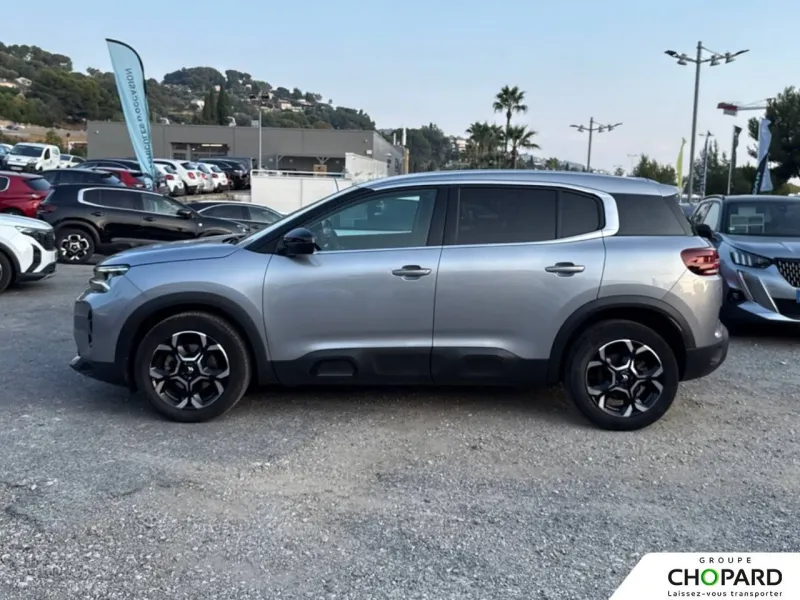 Image secondaire du véhicule 10