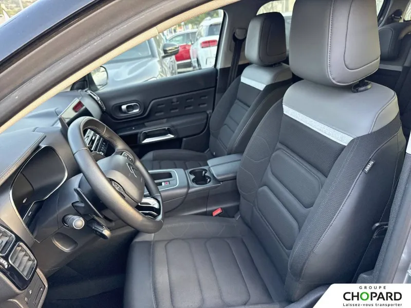 Image secondaire du véhicule 11