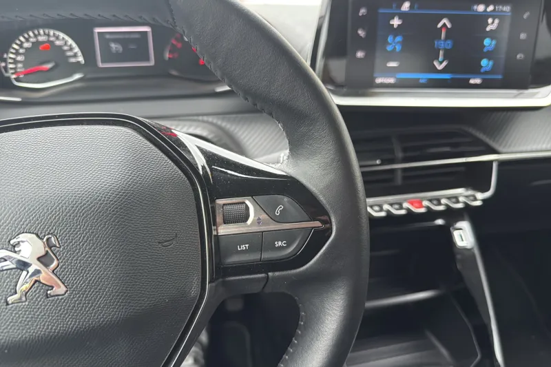 Image secondaire du véhicule 19