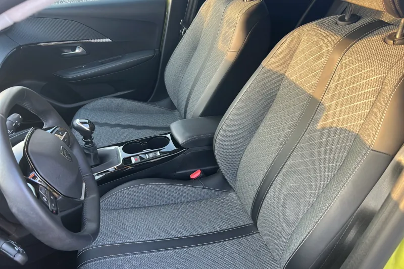 Image secondaire du véhicule 11