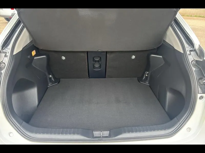 Image secondaire du véhicule 10