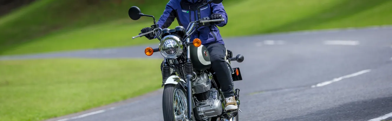 Kawasaki W230 : Route de campagne