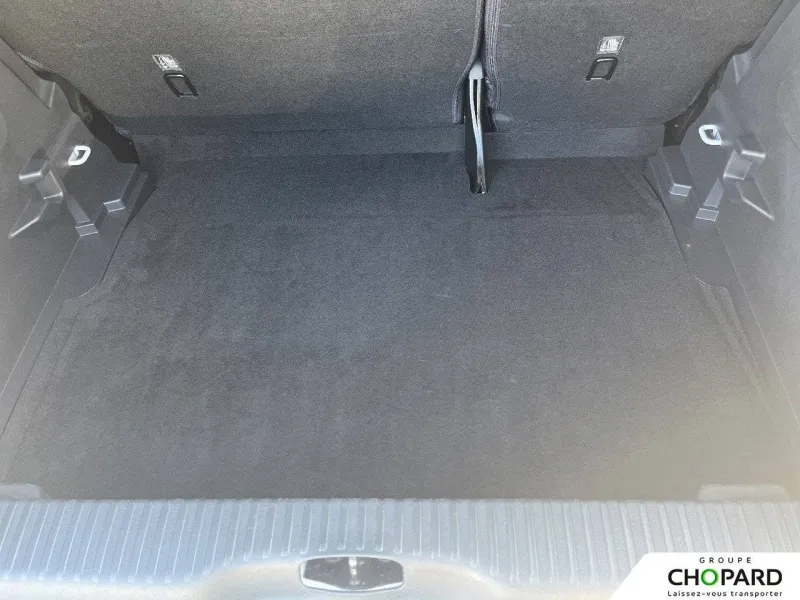 Image secondaire du véhicule 9