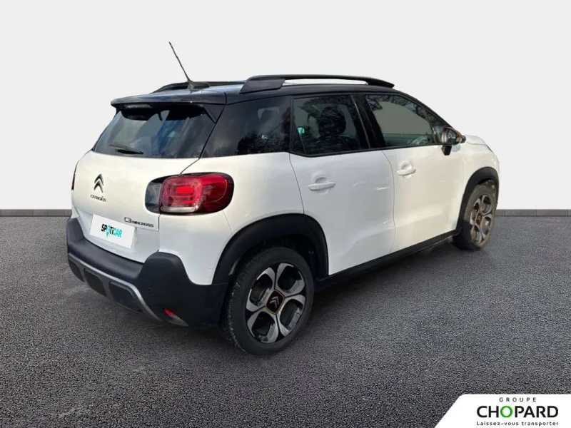 Image secondaire du véhicule 9