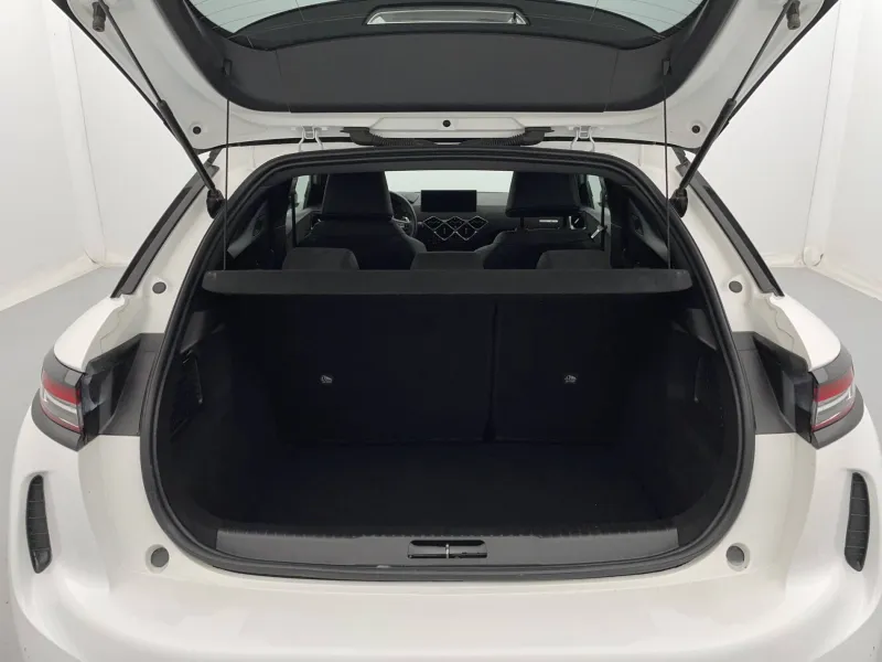 Image secondaire du véhicule 14