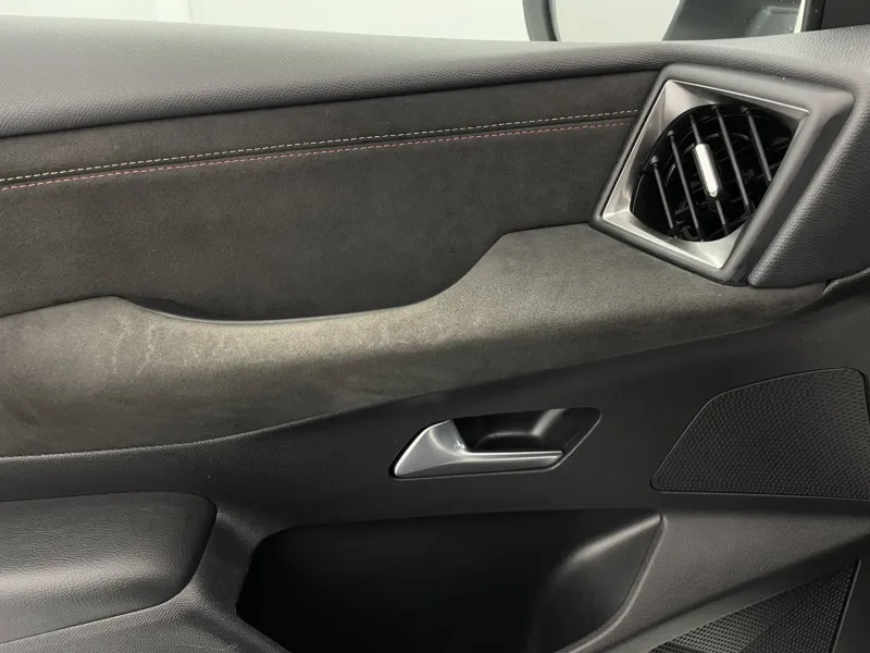 Image secondaire du véhicule 25