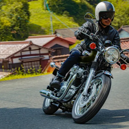 Kawasaki W800 : Virage