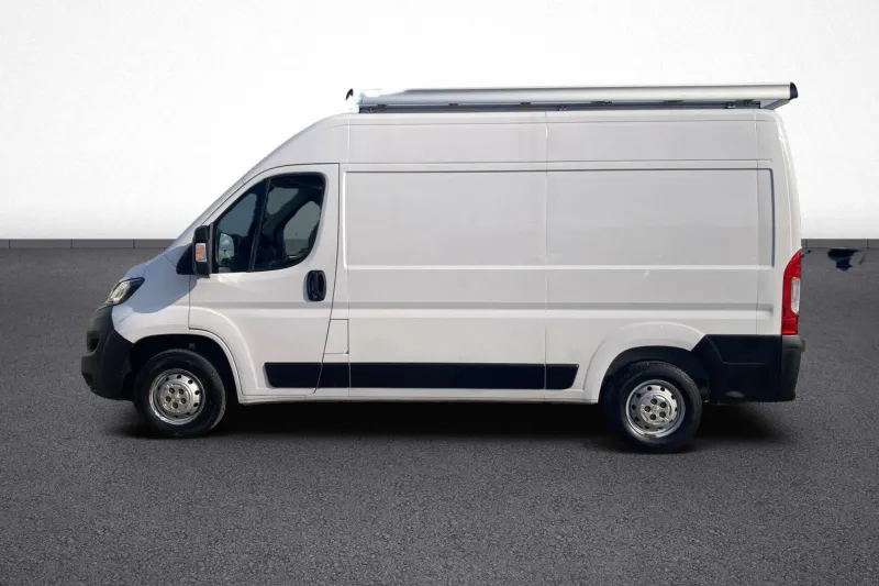 Image secondaire du véhicule 4