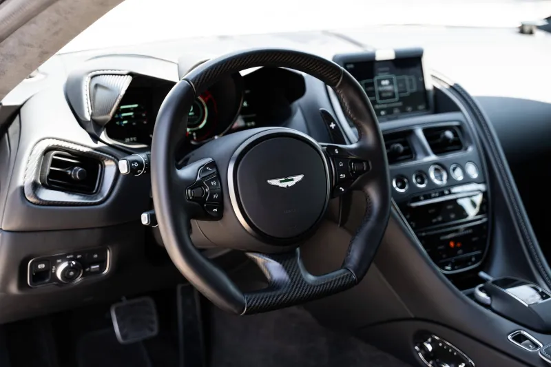 Image secondaire du véhicule 24