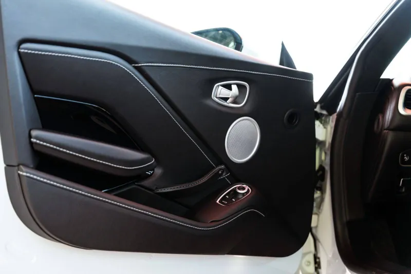 Image secondaire du véhicule 14