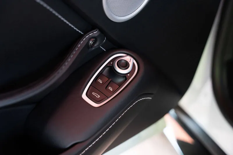 Image secondaire du véhicule 16