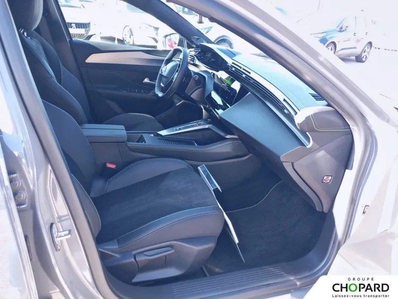 Image secondaire du véhicule 14