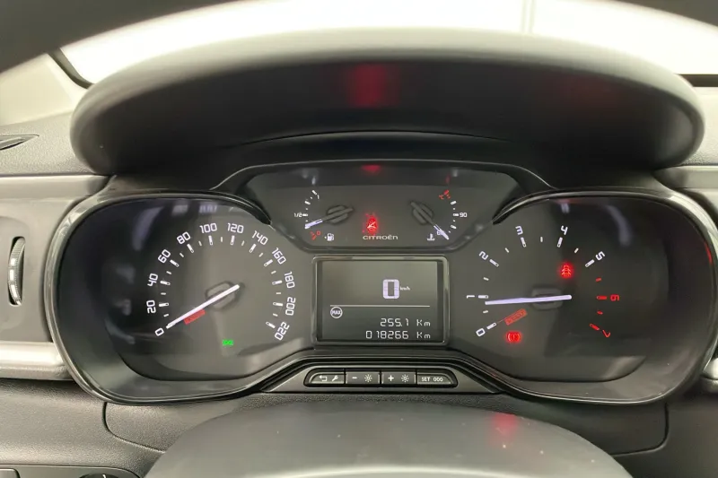 Image secondaire du véhicule 18