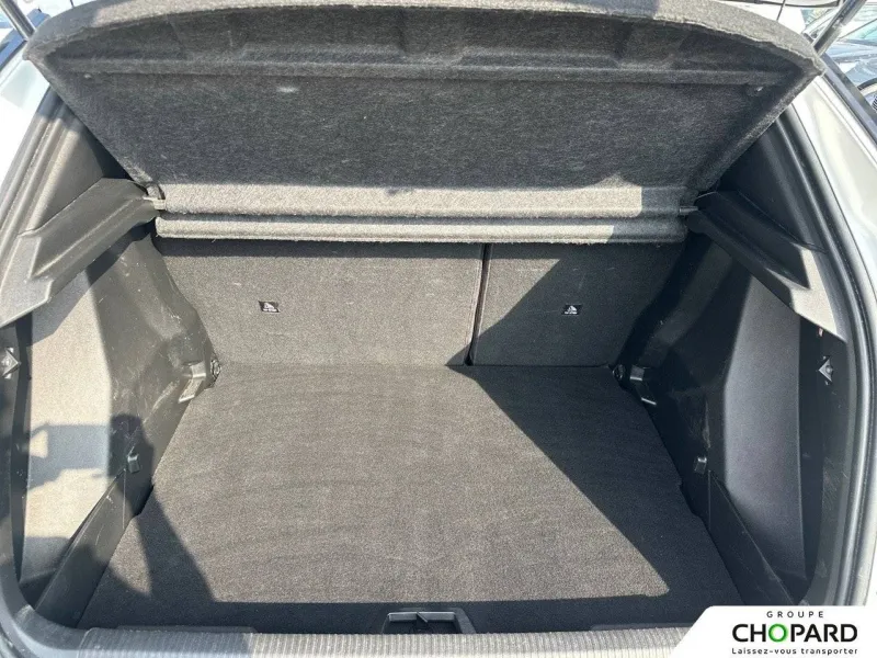 Image secondaire du véhicule 9