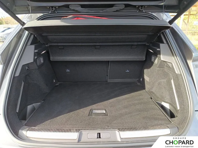 Image secondaire du véhicule 9