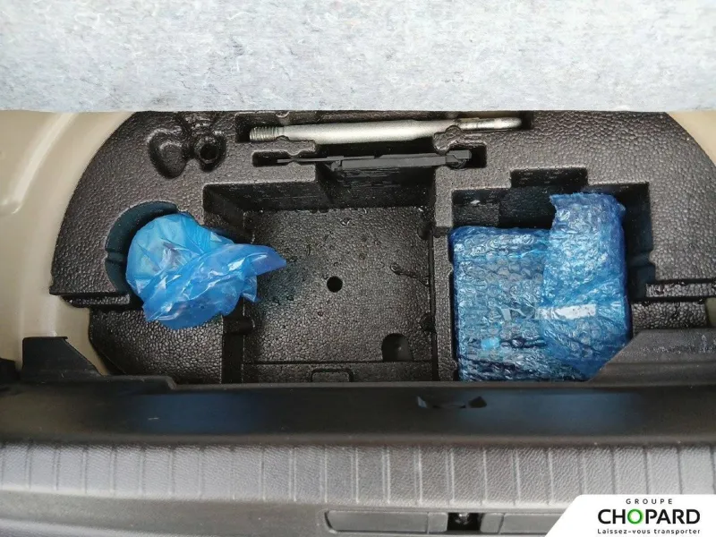 Image secondaire du véhicule 21