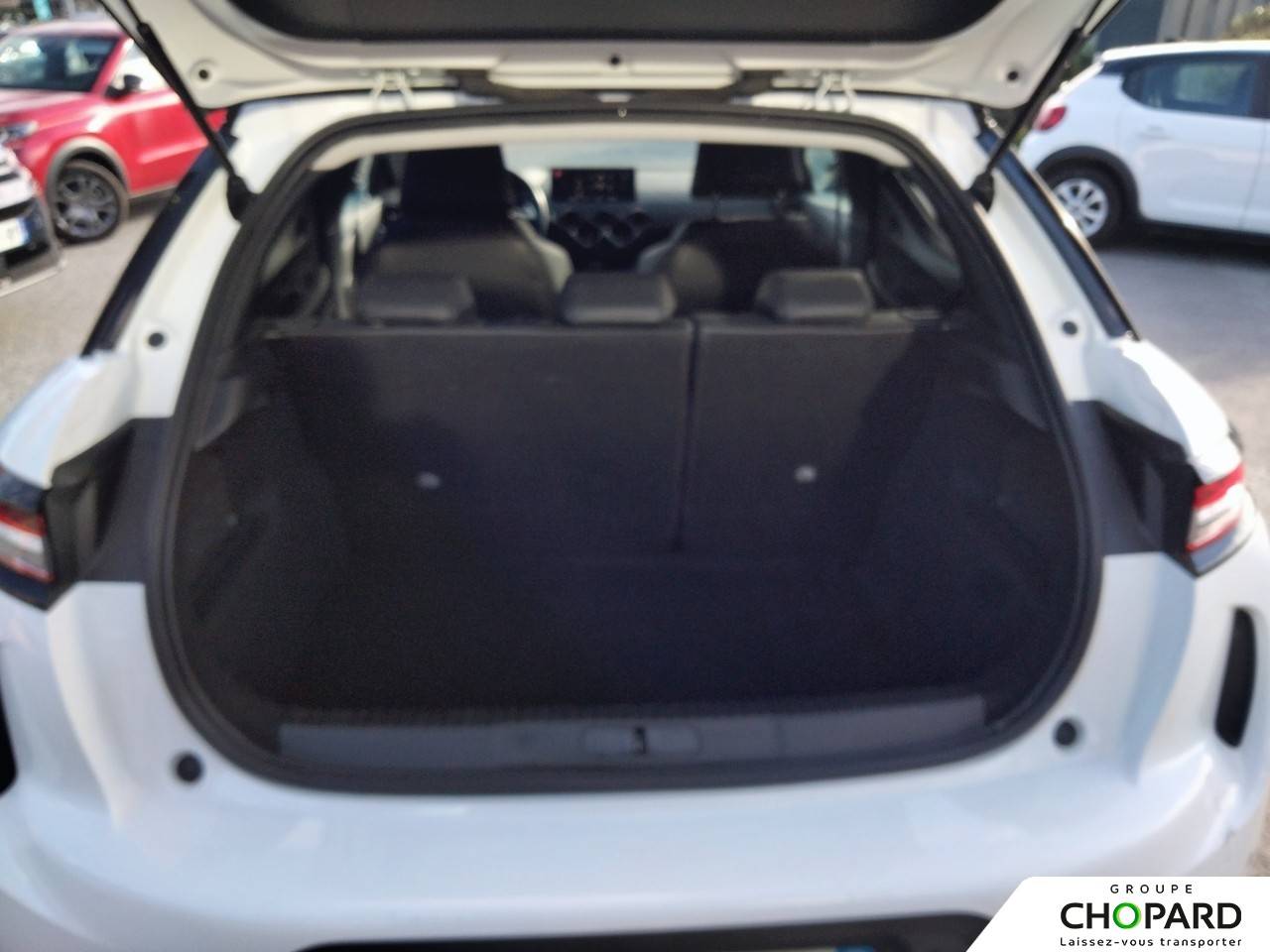 Image secondaire du véhicule 9