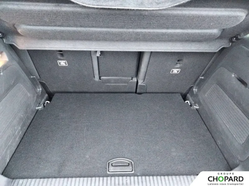 Image secondaire du véhicule 9