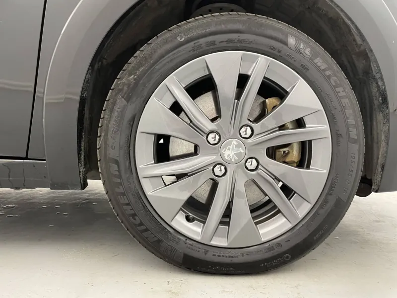 Image secondaire du véhicule 19