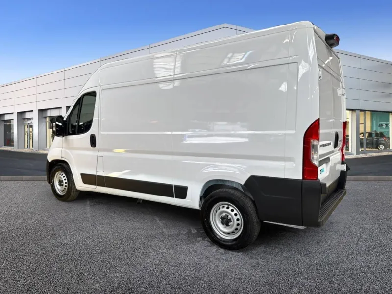 Image secondaire du véhicule 3