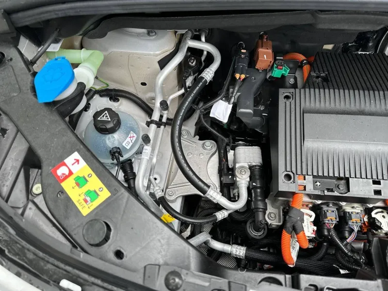 Image secondaire du véhicule 14