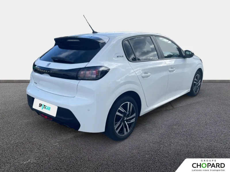 Image secondaire du véhicule 4