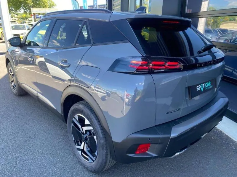 Image secondaire du véhicule 6