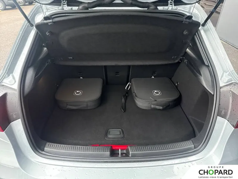 Image secondaire du véhicule 9