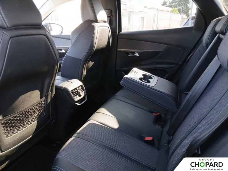 Image secondaire du véhicule 12