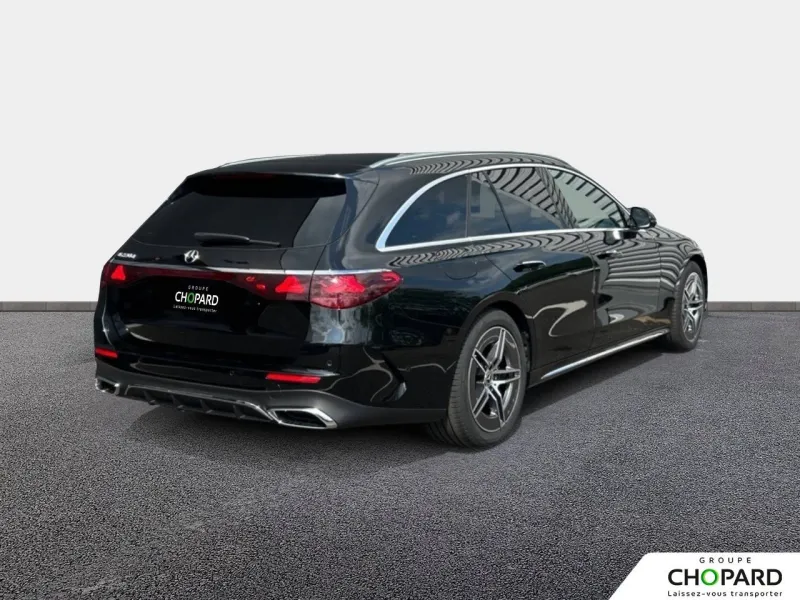 Image secondaire du véhicule 4