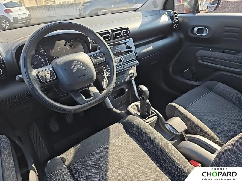 Image secondaire du véhicule 11