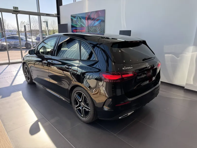 Image secondaire du véhicule 6