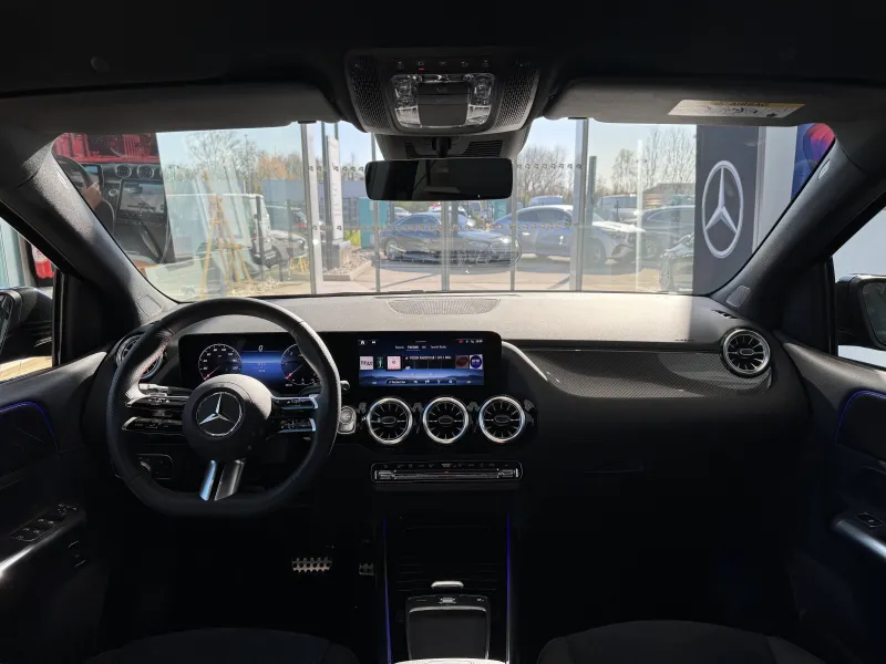 Image secondaire du véhicule 9