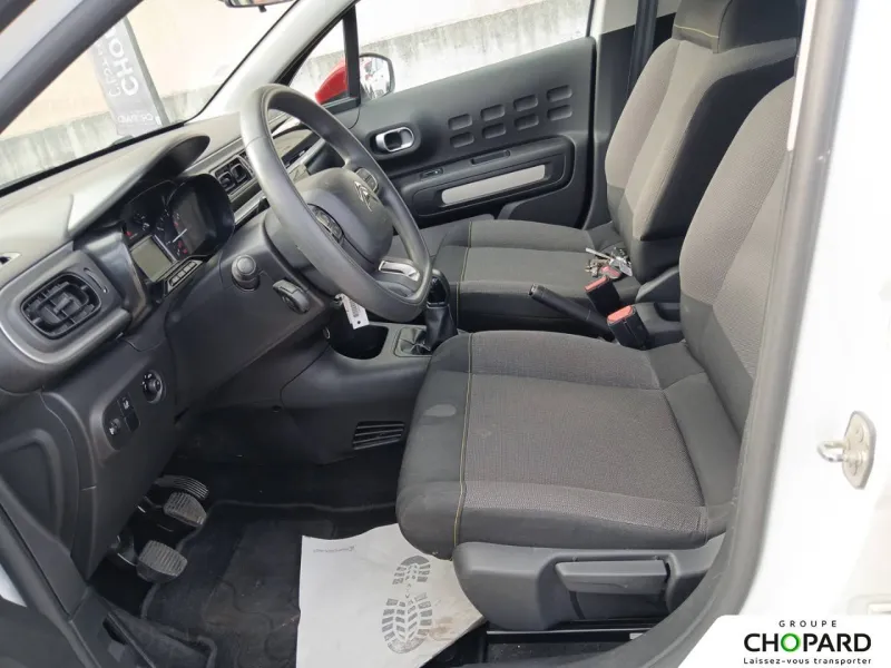 Image secondaire du véhicule 10