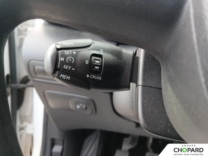 Image secondaire du véhicule 13